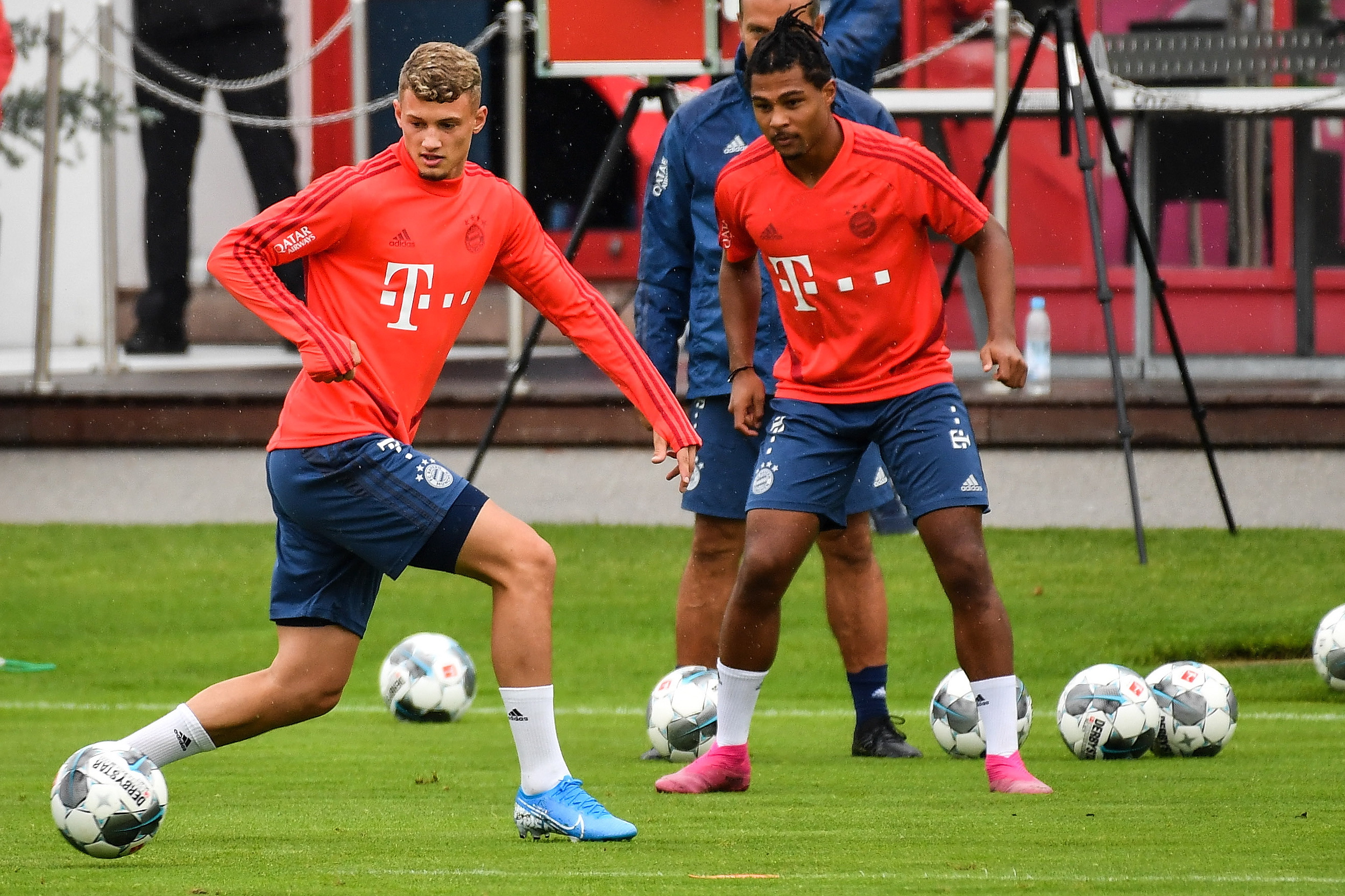 旺财娱乐-今晚体能课后；拜仁慕尼黑手感冰凉备战德甲；态度坚定；阵容厚度经受考验(拜仁慕尼黑阵容身价)