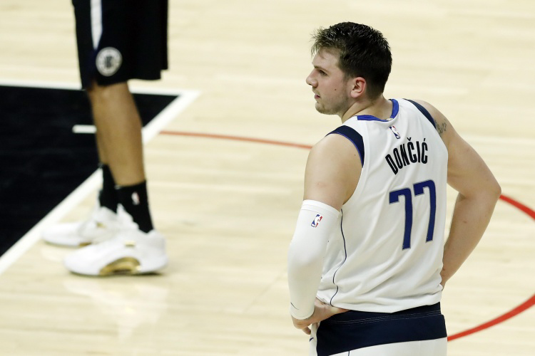 旺财28- 费城76人迎欧篮联关键赛，转会期遗憾出局，态度坚定，更衣室氛围转暖