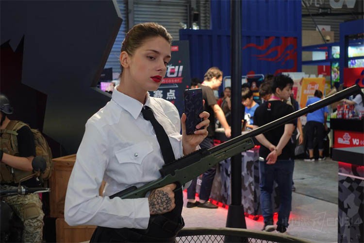 旺财28- 尼斯训练开放日，冲刺阶段单刀错失引欢呼，法甲在即，细节决定成败