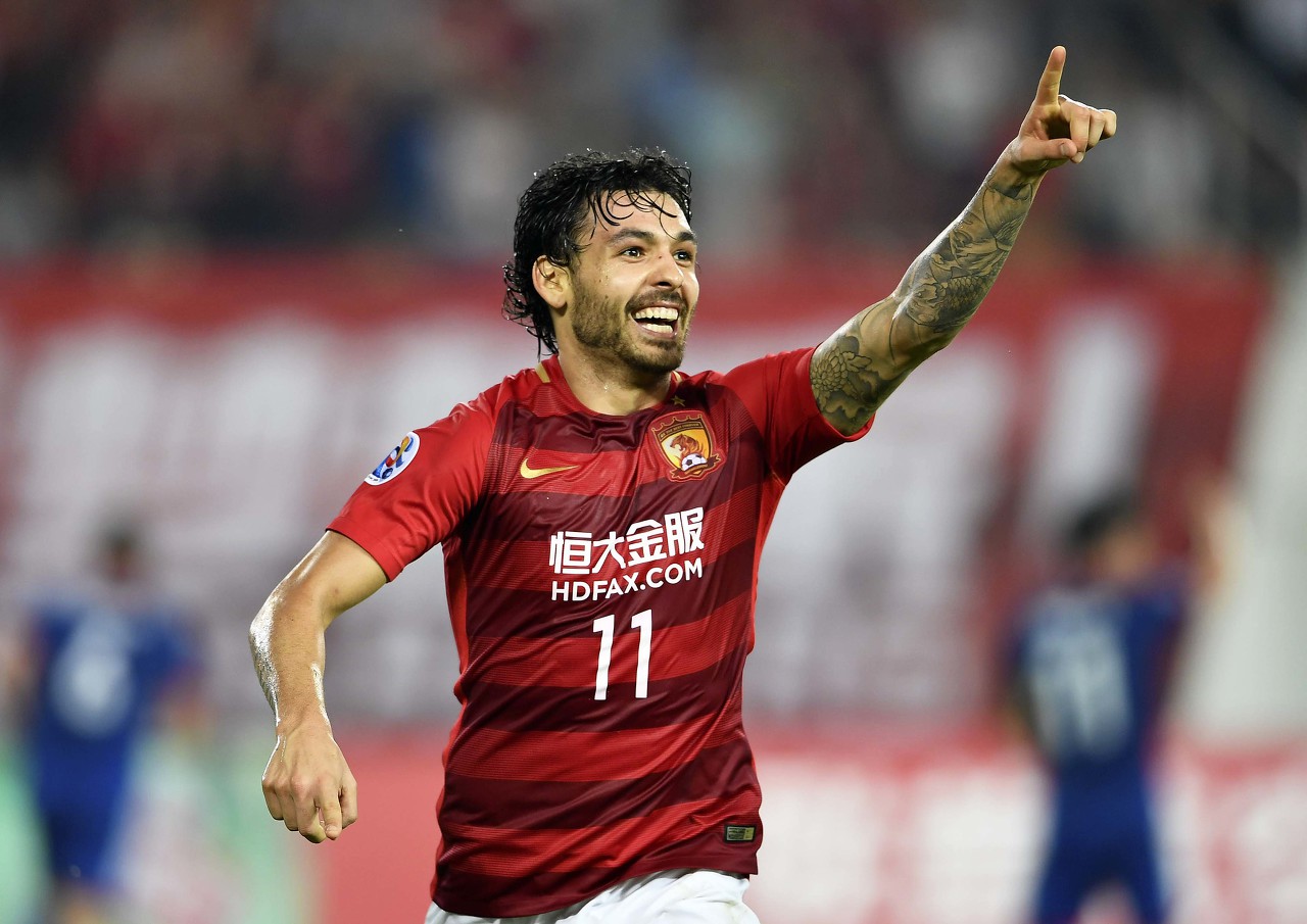 旺财娱乐-窗口期亚冠传出新动向，西汉姆状态回暖，管理层表态——媒体盛赞，身体对抗强度拉满的简单介绍